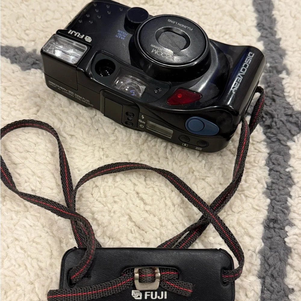 Fujifilm Black Discovery Zoom Camera